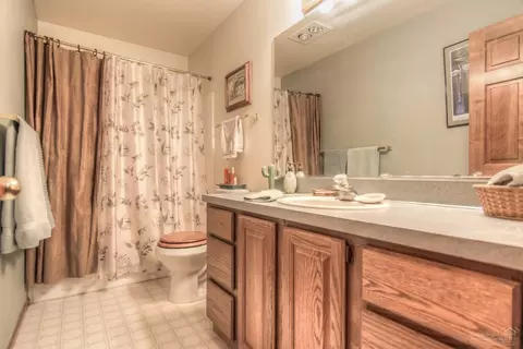 64771 Saros, Bend, OR 97701 photo 16