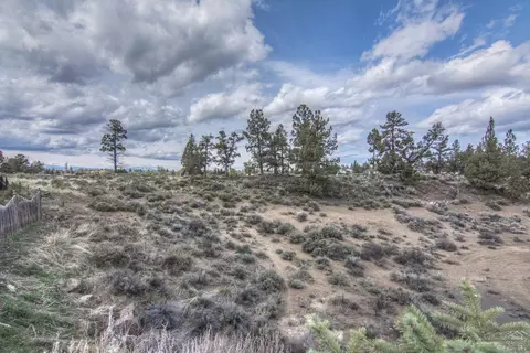 64771 Saros, Bend, OR 97701 photo 22