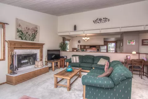 64771 Saros, Bend, OR 97701 photo 6