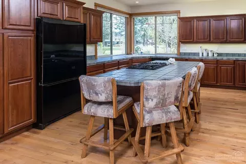 19570 Green Lakes Loop, Bend, OR 97702 photo 5