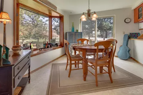 61954 Rawhide Dr, Bend, OR 97702 photo 16