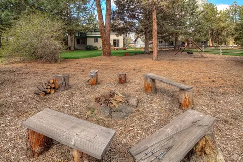 61954 Rawhide Dr, Bend, OR 97702 photo 11