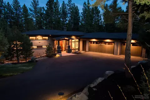 2855 NW Perlette Ln, Bend, OR 97703 photo 9
