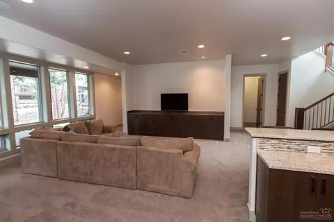 2855 NW Perlette Ln, Bend, OR 97703 photo 17