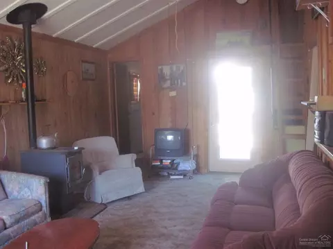 52230 Moose Rd, La Pine, OR 97739 photo 3