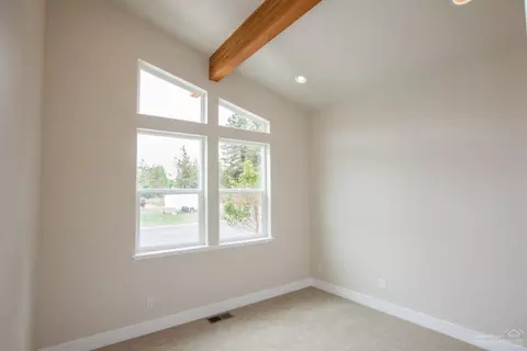 63366 Clearstone Dr, Bend, OR 97703 photo 8