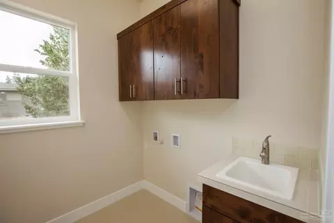 63366 Clearstone Dr, Bend, OR 97703 photo 9