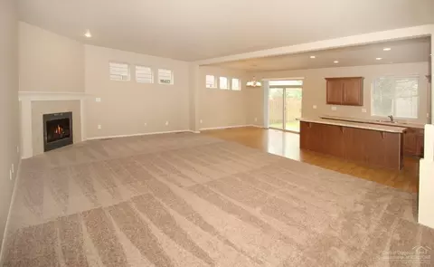 62004 Quail Run Pl, Bend, OR 97701 photo 2