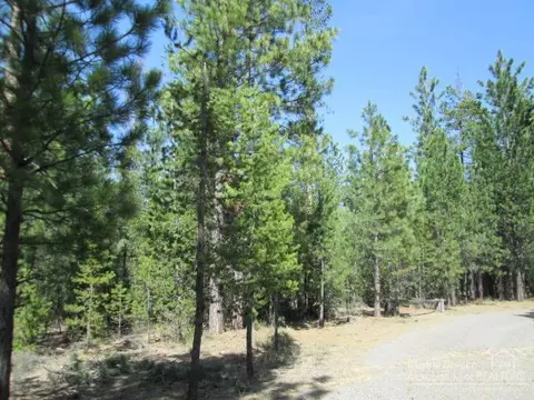 51990 Mesquite Ct, La Pine, OR 97739 photo 2