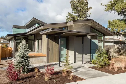 1871 NW Fields St, Bend, OR 97703 photo 1