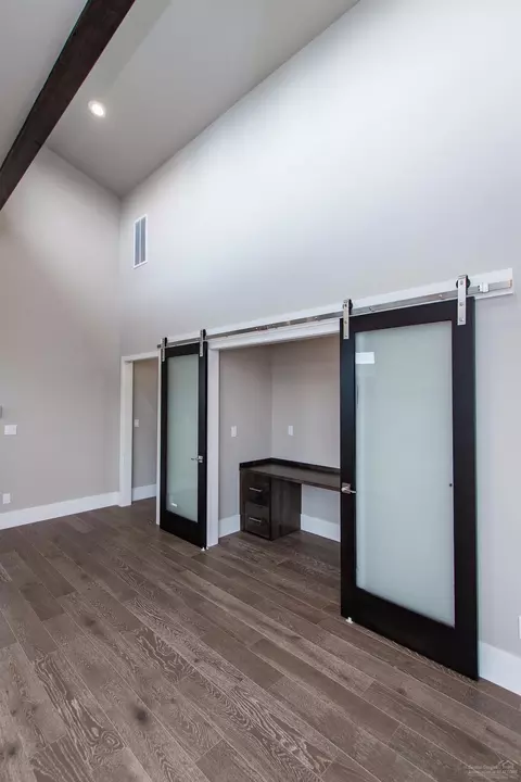 1871 NW Fields St, Bend, OR 97703 photo 9