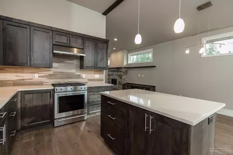 1871 NW Fields St, Bend, OR 97703 photo 7