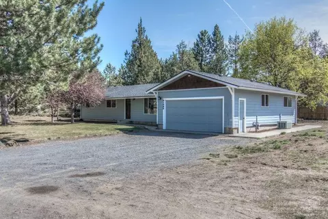 21309 Keyte Rd, Bend, OR 97701 photo 2