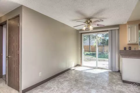 21309 Keyte Rd, Bend, OR 97701 photo 9
