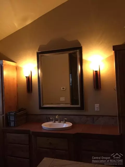 62105 Torkelson Rd, Bend, OR 97701 photo 9