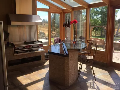 62105 Torkelson Rd, Bend, OR 97701 photo 3