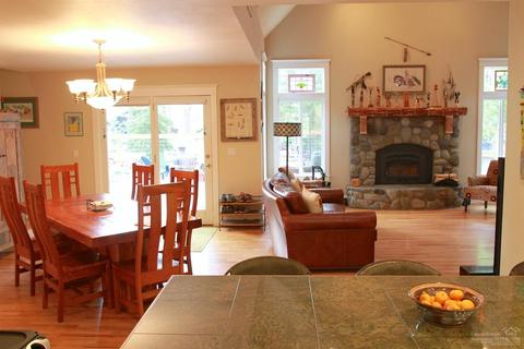 415 E Wapato Loop, Sisters, OR 97759 photo 7