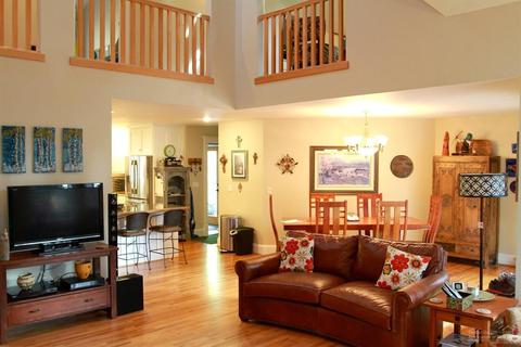 415 E Wapato Loop, Sisters, OR 97759 photo 6