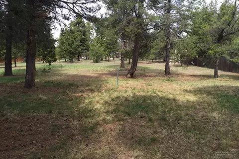 15920 Frances Ln, La Pine, OR 97739 photo 8