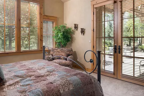 17443 Canoe Camp Dr, Bend, OR 97707 photo 11