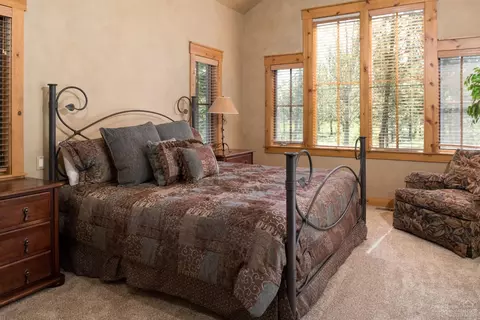 17443 Canoe Camp Dr, Bend, OR 97707 photo 10