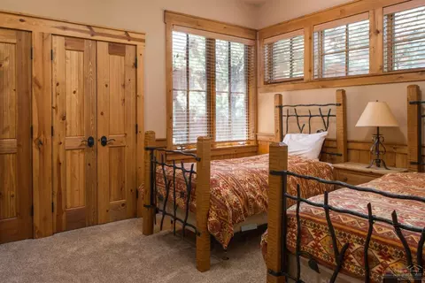 17443 Canoe Camp Dr, Bend, OR 97707 photo 17