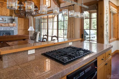 17443 Canoe Camp Dr, Bend, OR 97707 photo 8