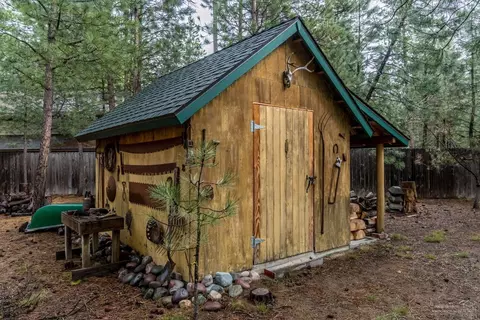 53505 Wildriver Way, La Pine, OR 97739 photo 18