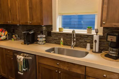 61081 SE Ruby Peak Ln, Bend, OR 97702 photo 12