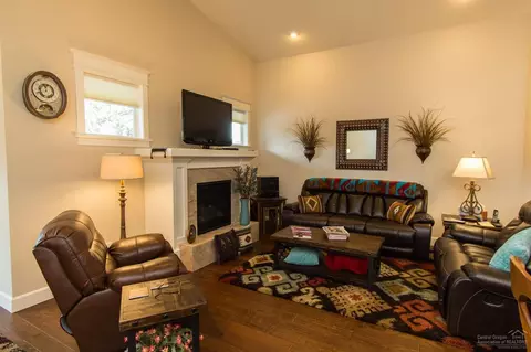 61081 SE Ruby Peak Ln, Bend, OR 97702 photo 14