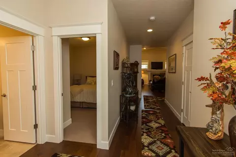 61081 SE Ruby Peak Ln, Bend, OR 97702 photo 9