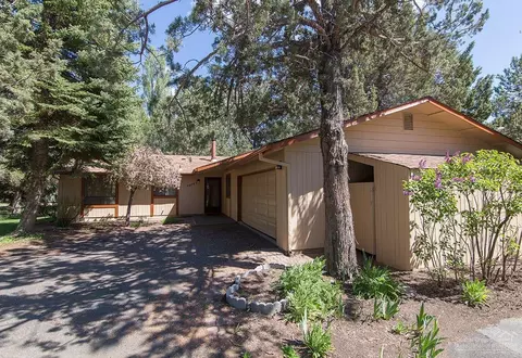 20745 Blacksmith Cir, Bend, OR 97702 photo 1