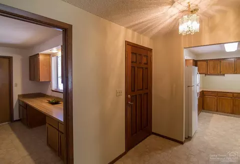 20745 Blacksmith Cir, Bend, OR 97702 photo 16
