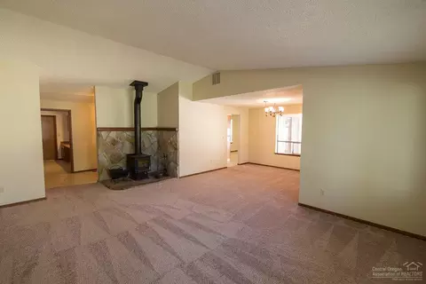 20745 Blacksmith Cir, Bend, OR 97702 photo 4