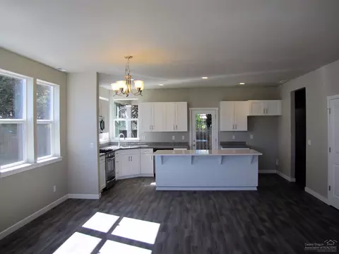 20773 SE Shea Ct, Bend, OR 97702 photo 8