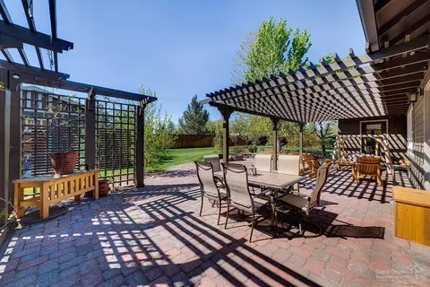 21407 Bradetich Loop, Bend, OR 97701 photo 22