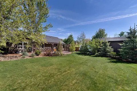 21407 Bradetich Loop, Bend, OR 97701 photo 23