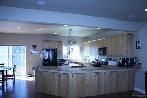20529 Barrows Ct, Bend, OR 97702 photo 4