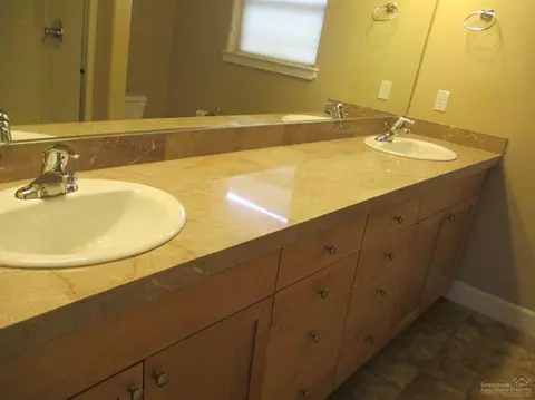 20529 Barrows Ct, Bend, OR 97702 photo 9