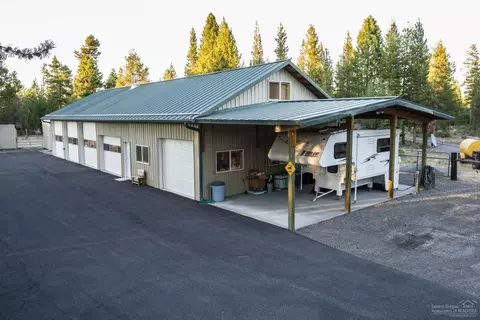 8969 Split Rail Rd, La Pine, OR 97739 photo 13