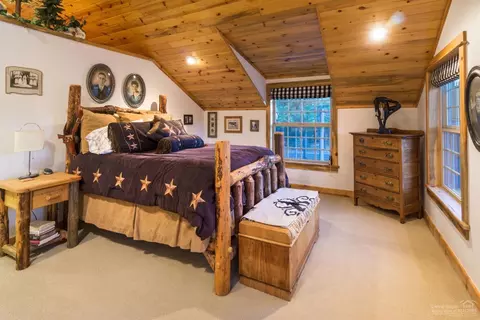 8969 Split Rail Rd, La Pine, OR 97739 photo 6
