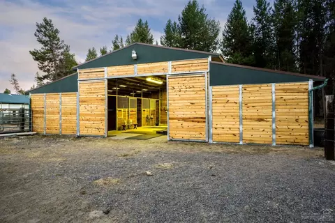 8969 Split Rail Rd, La Pine, OR 97739 photo 8