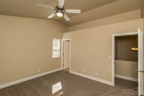 20725 NE Kilbourne Loop, Bend, OR 97701 photo 14