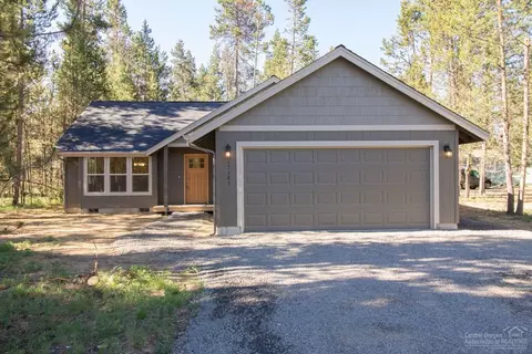 17485 Rail Dr, Bend, OR 97707 photo 2
