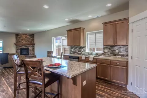 62904 Daniel Rd, Bend, OR 97701 photo 5