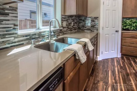 62904 Daniel Rd, Bend, OR 97701 photo 9