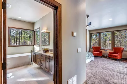 19476 Bainbridge Ct, Bend, OR 97702 photo 14