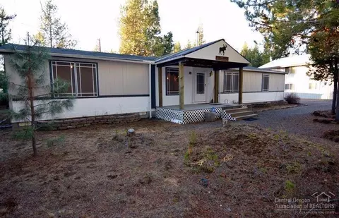 53435 Deep Woods Rd, La Pine, OR 97739 photo 2