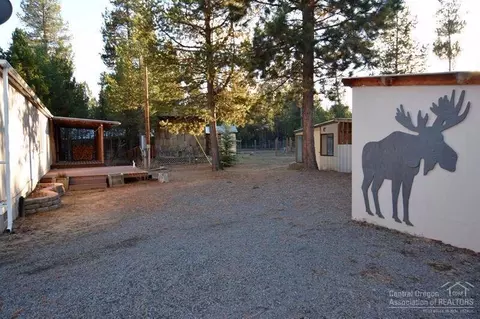 53435 Deep Woods Rd, La Pine, OR 97739 photo 5