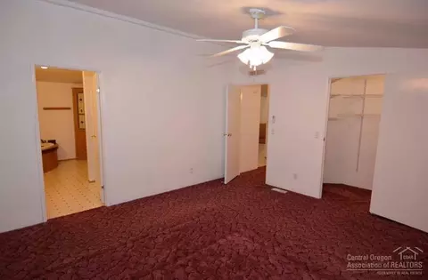 53435 Deep Woods Rd, La Pine, OR 97739 photo 18